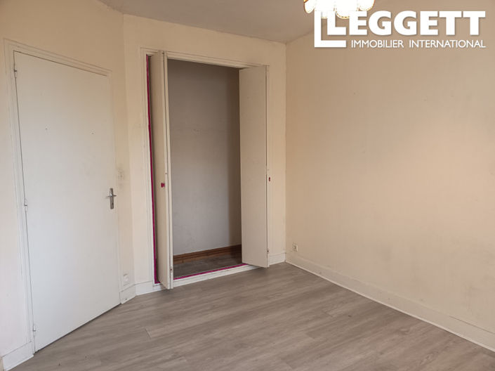 Image No.8-4 Bed House for sale