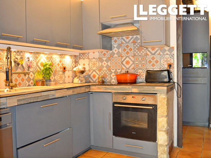 Image No.7-5 Bed House for sale
