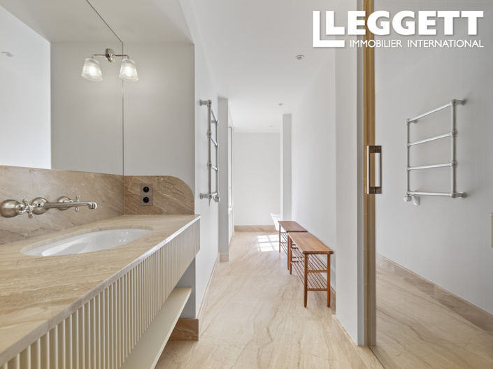 Image No.7-3 Bed Apartment for sale