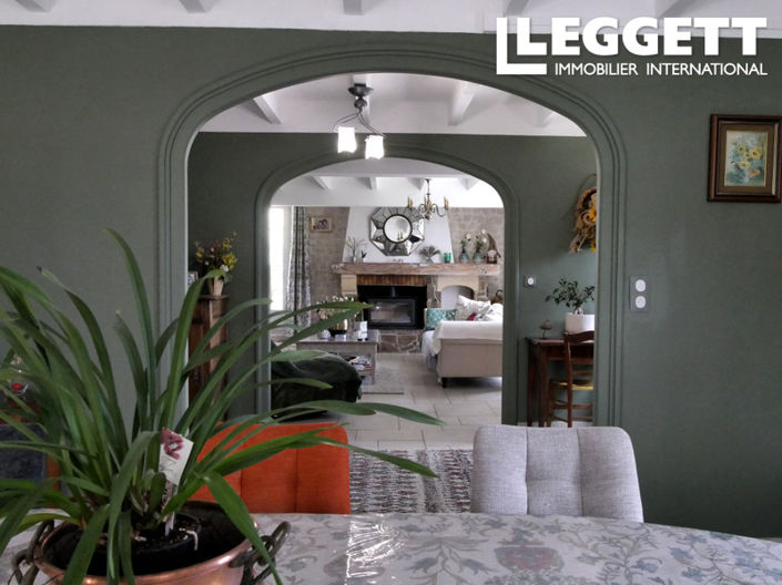 Image No.7-4 Bed House for sale