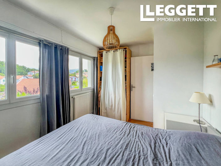 Image No.8-3 Bed House for sale
