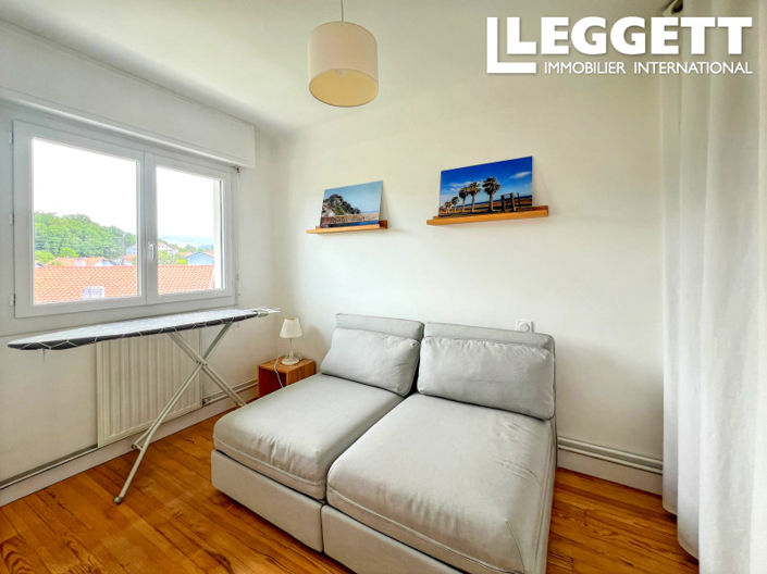 Image No.9-3 Bed House for sale