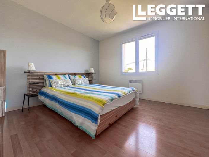Image No.9-4 Bed House for sale