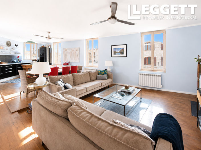 Image No.4-6 Bed House for sale