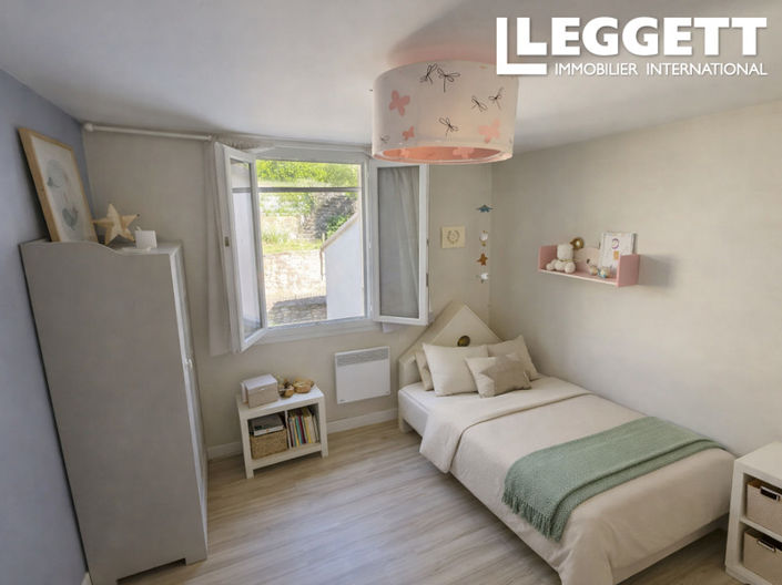 Image No.8-5 Bed House for sale