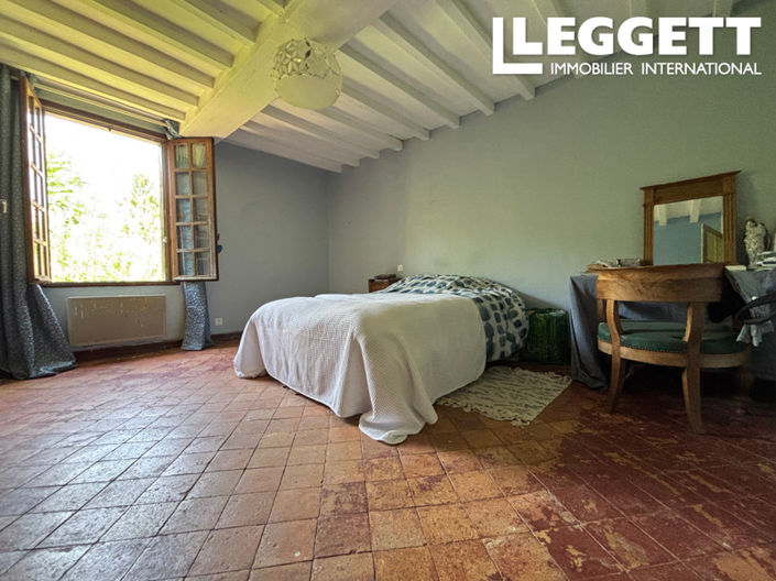 Image No.6-4 Bed House for sale