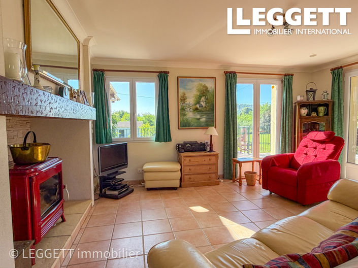 Image No.5-5 Bed House for sale
