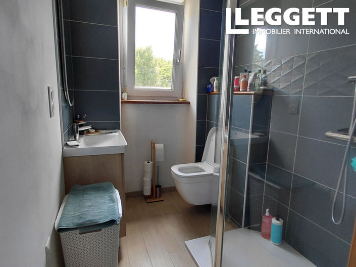 Image No.6-4 Bed House for sale