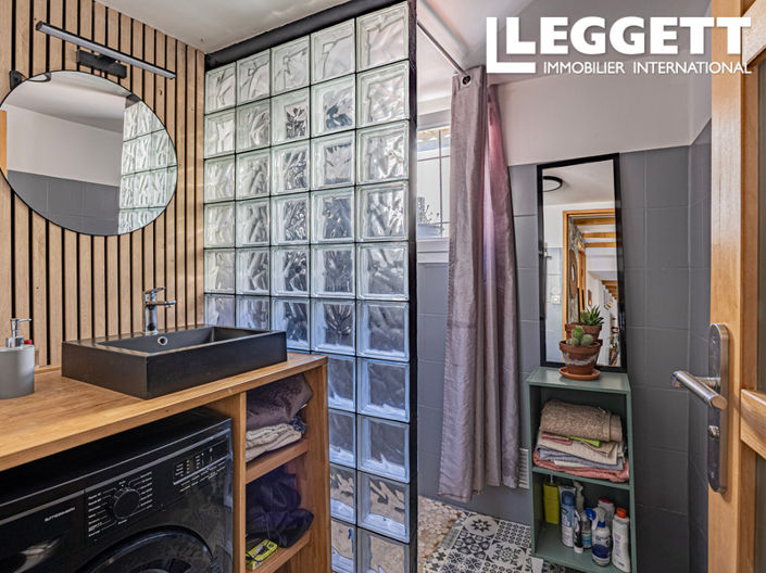 Image No.8-1 Bed House for sale
