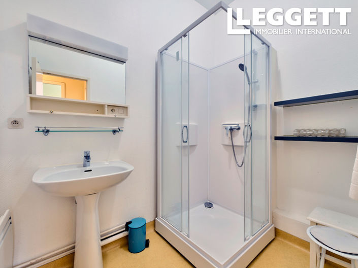Image No.8-2 Bed Apartment for sale