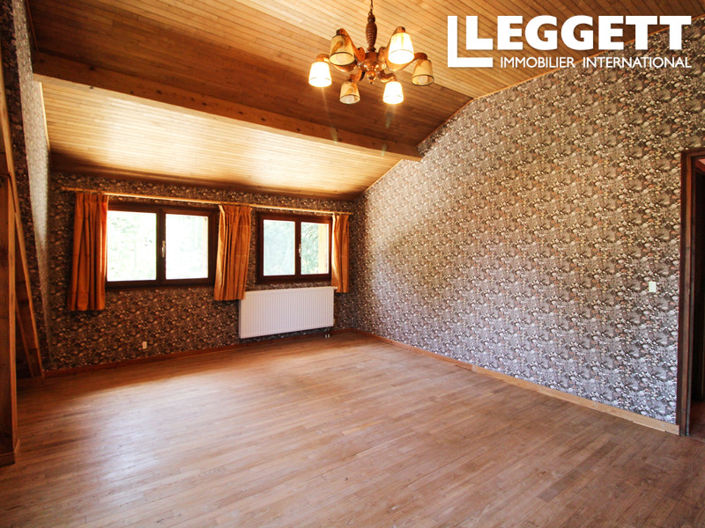 Image No.9-3 Bed House for sale