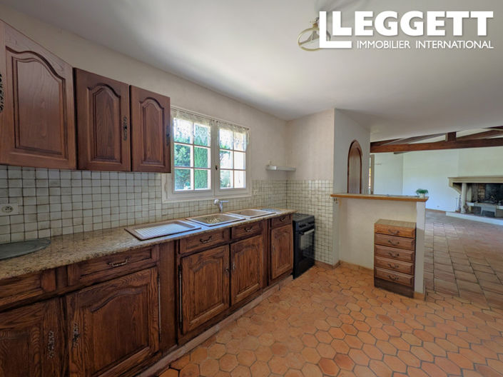 Image No.6-3 Bed House for sale