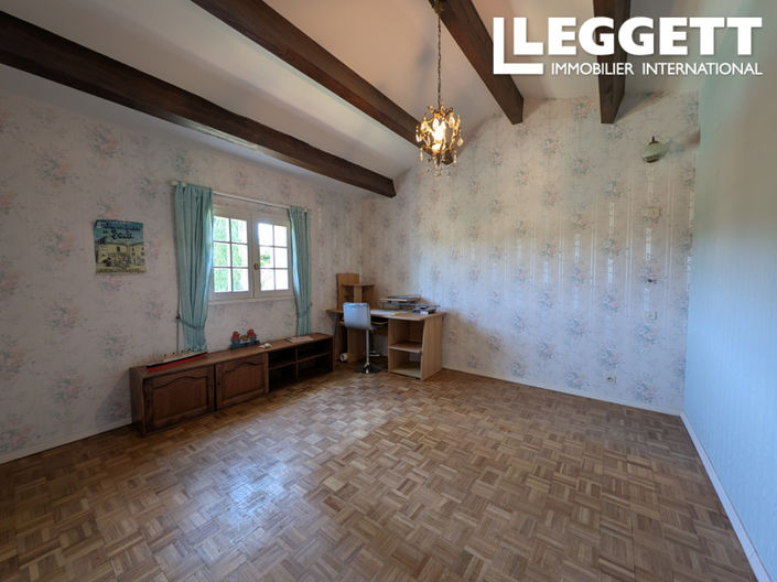 Image No.9-3 Bed House for sale