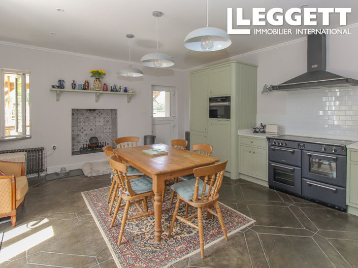 Image No.3-3 Bed House for sale