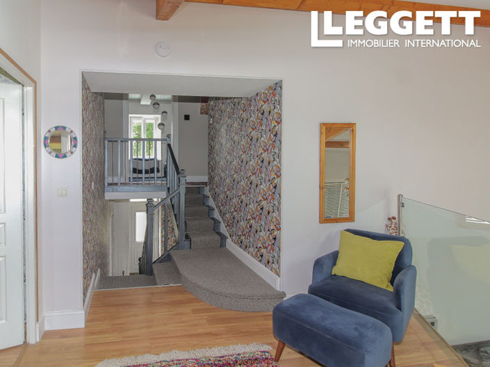 Image No.8-3 Bed House for sale