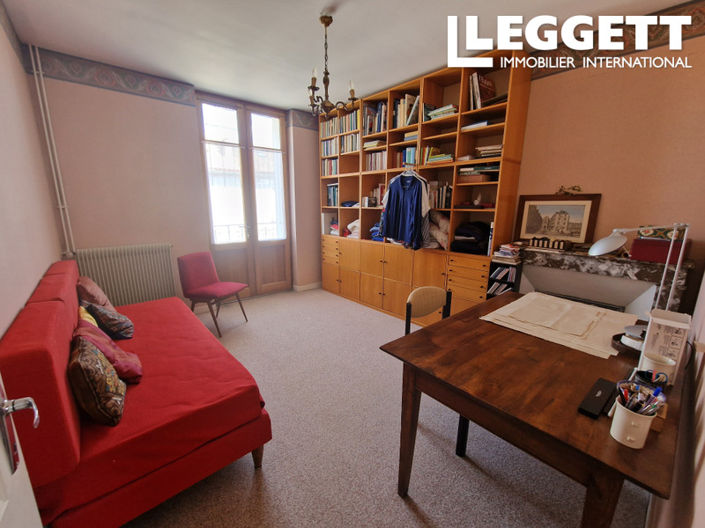 Image No.10-5 Bed House for sale