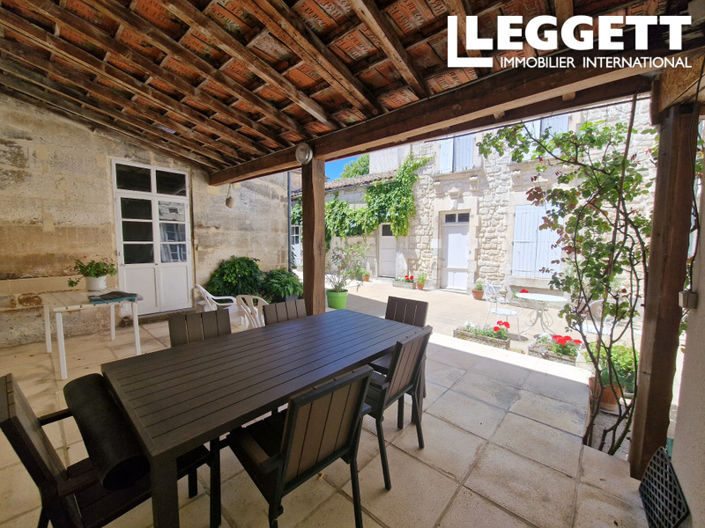 Image No.2-5 Bed House for sale