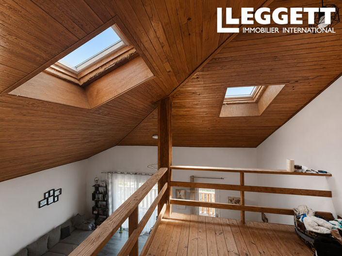 Image No.9-3 Bed House for sale