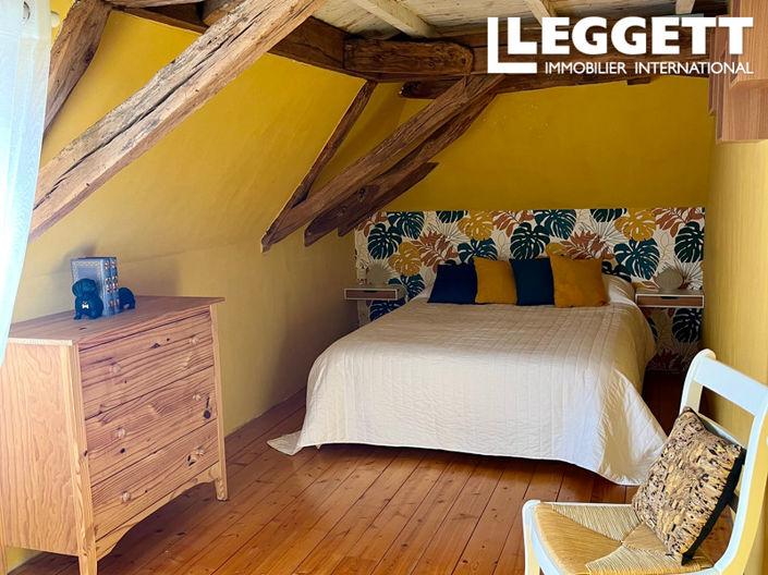 Image No.9-5 Bed House for sale