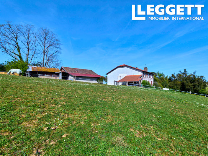 Image No.4-8 Bed House for sale