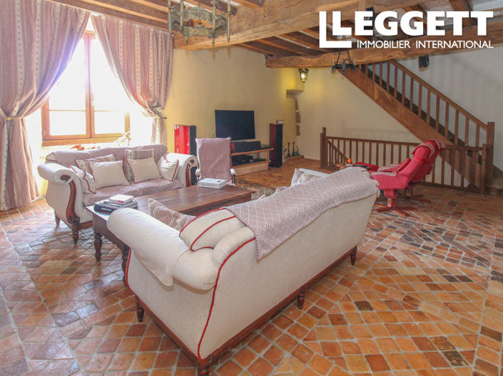 Image No.8-4 Bed House for sale