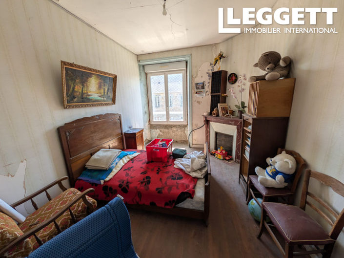 Image No.10-5 Bed House for sale
