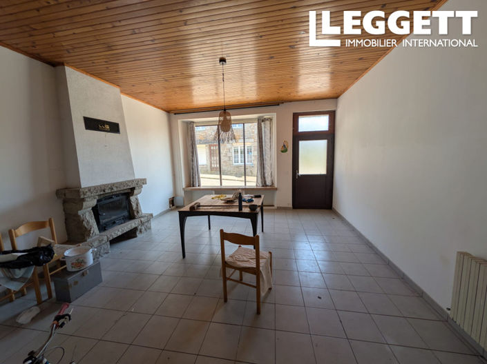 Image No.6-5 Bed House for sale