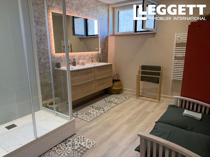 Image No.10-3 Bed House for sale