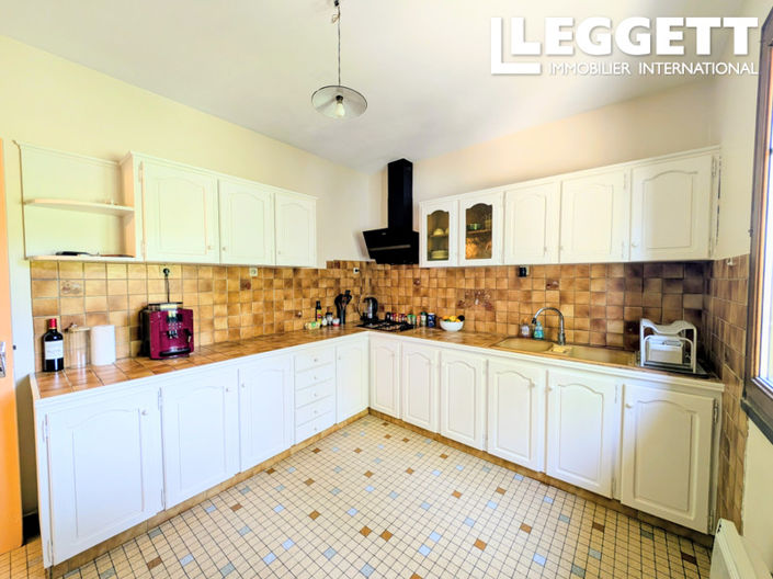 Image No.6-3 Bed House for sale
