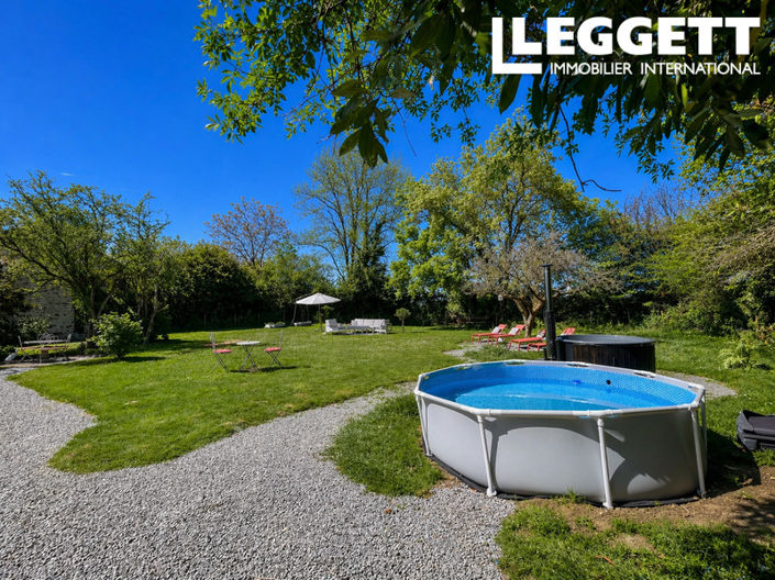 Image No.5-8 Bed House for sale