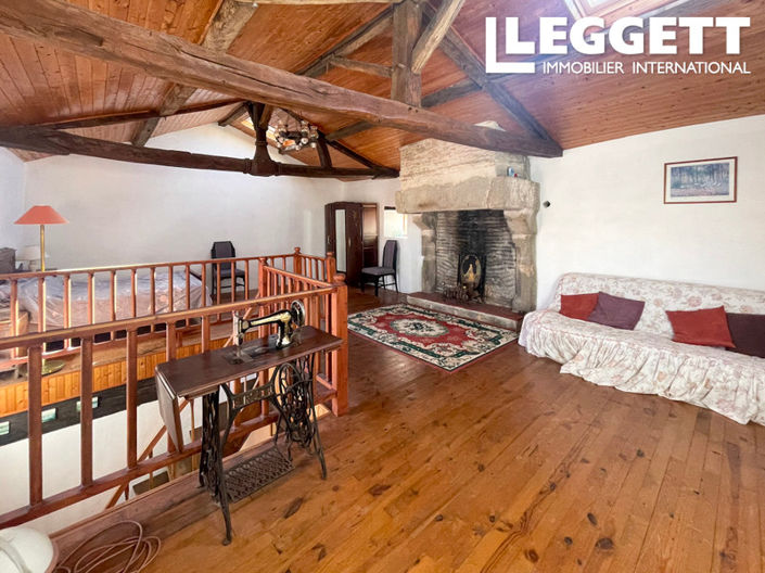Image No.10-2 Bed House for sale