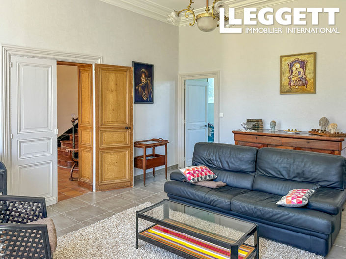 Image No.7-5 Bed House for sale