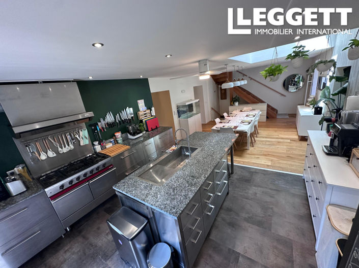 Image No.2-4 Bed House for sale
