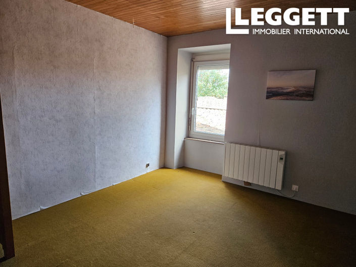 Image No.6-2 Bed Commercial for sale