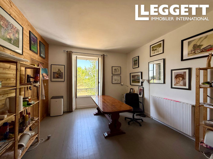 Image No.6-4 Bed House for sale