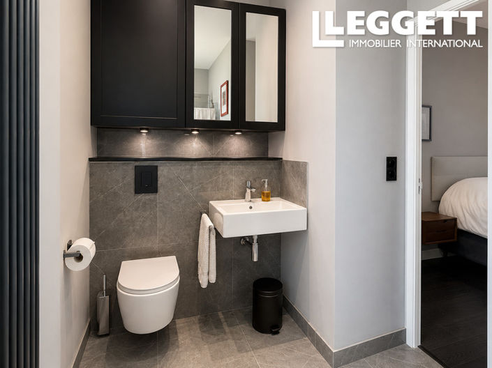 Image No.9-4 Bed House for sale