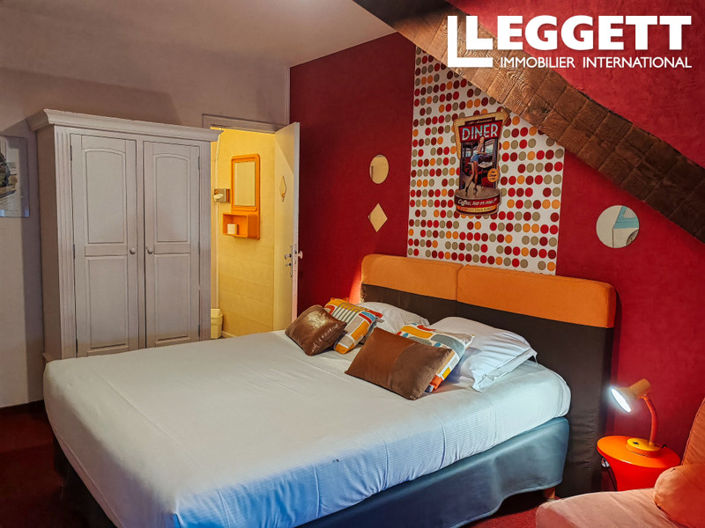Image No.7-13 Bed Commercial for sale