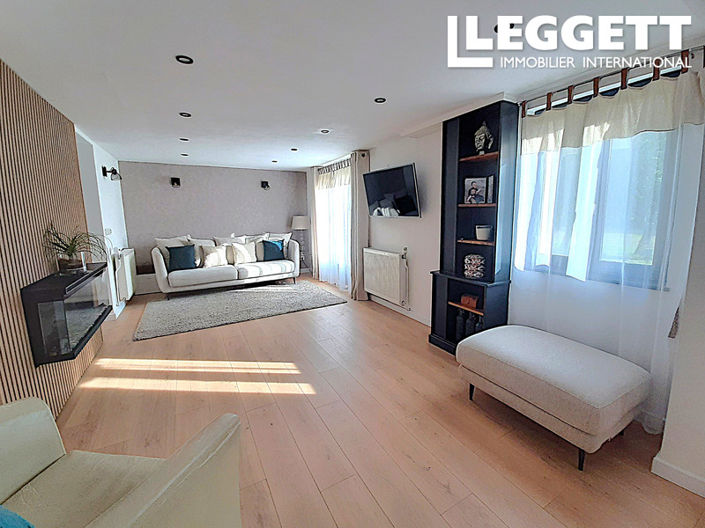 Image No.5-5 Bed House for sale