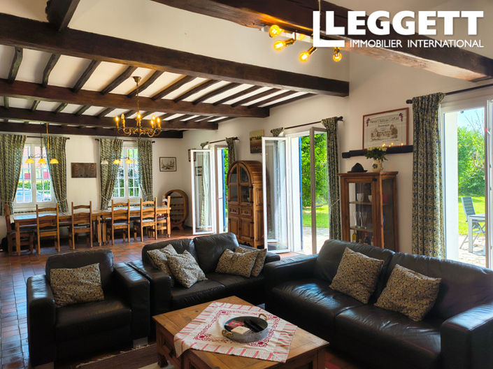 Image No.6-7 Bed House for sale
