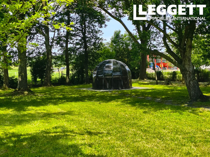 Image No.8-7 Bed House for sale