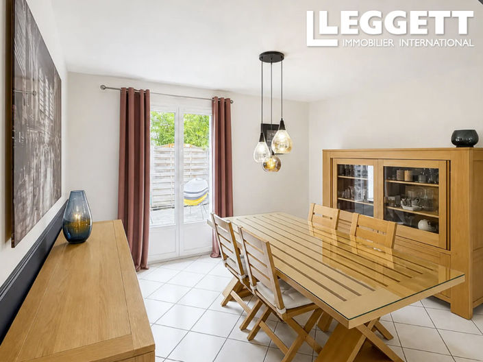Image No.4-4 Bed House for sale