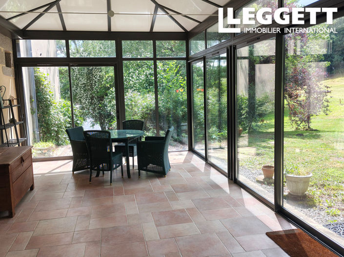 Image No.6-4 Bed House for sale