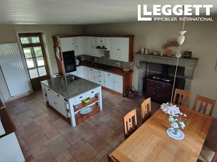 Image No.7-4 Bed House for sale