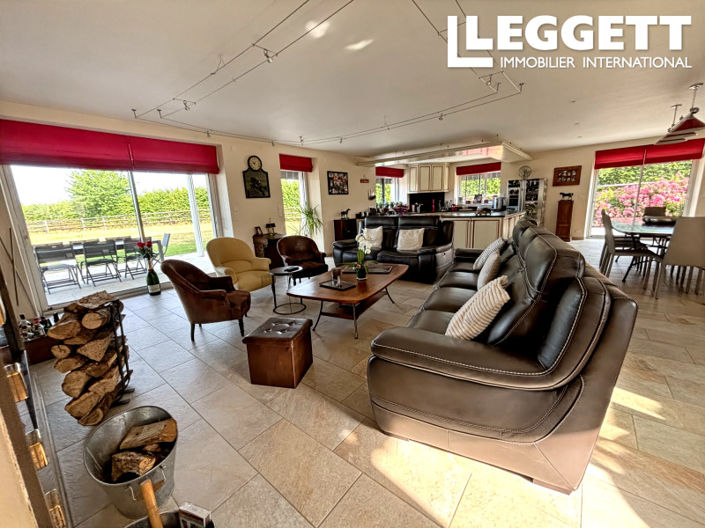 Image No.4-6 Bed House for sale