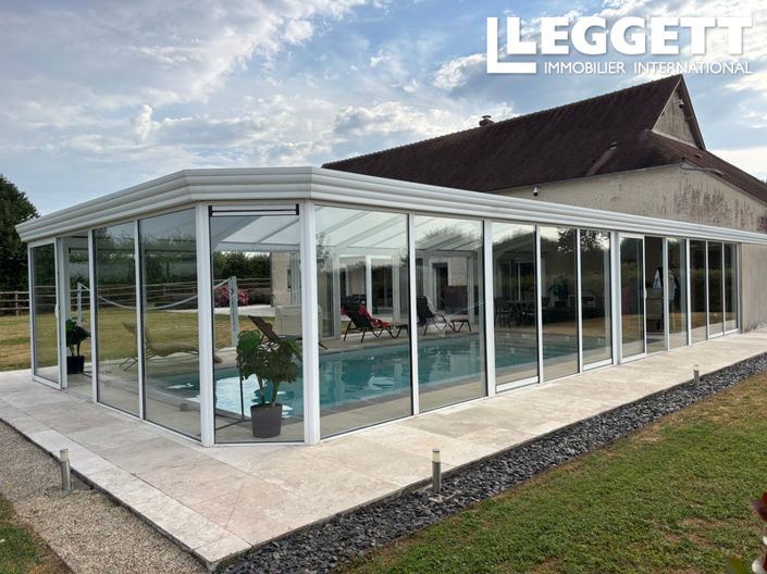Image No.8-6 Bed House for sale