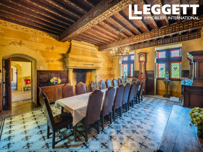 Image No.5-17 Bed Chateaux for sale