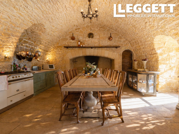 Image No.6-17 Bed Chateaux for sale