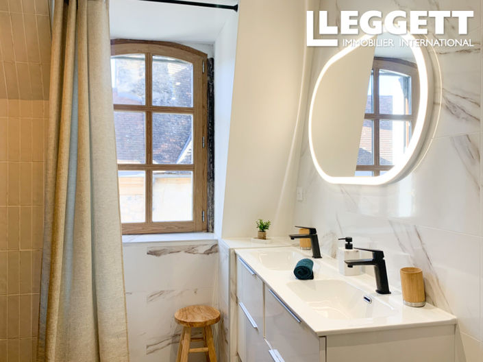 Image No.8-4 Bed Apartment for sale