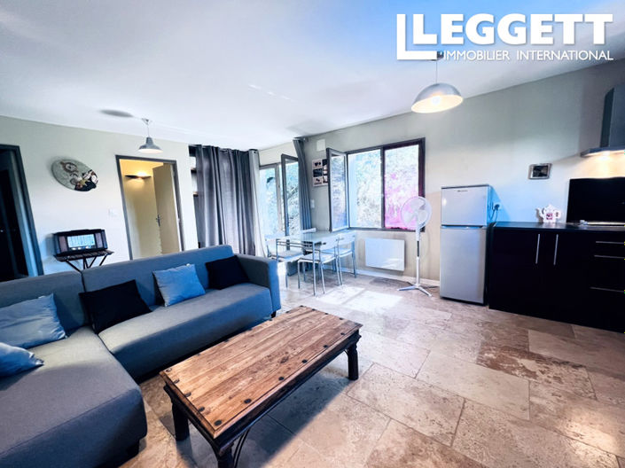 Image No.8-5 Bed House for sale
