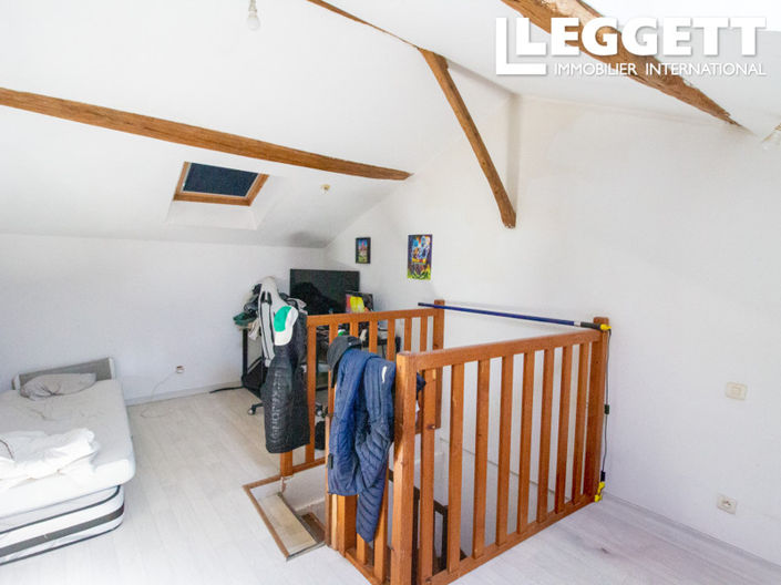Image No.10-4 Bed House for sale